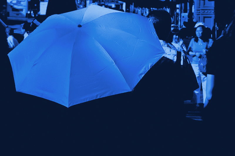 people_umbrella_2.jpg